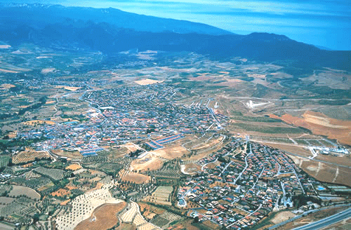 Foto panorámica de Otura, en primer lugar, la Urbanización Viña del Rey